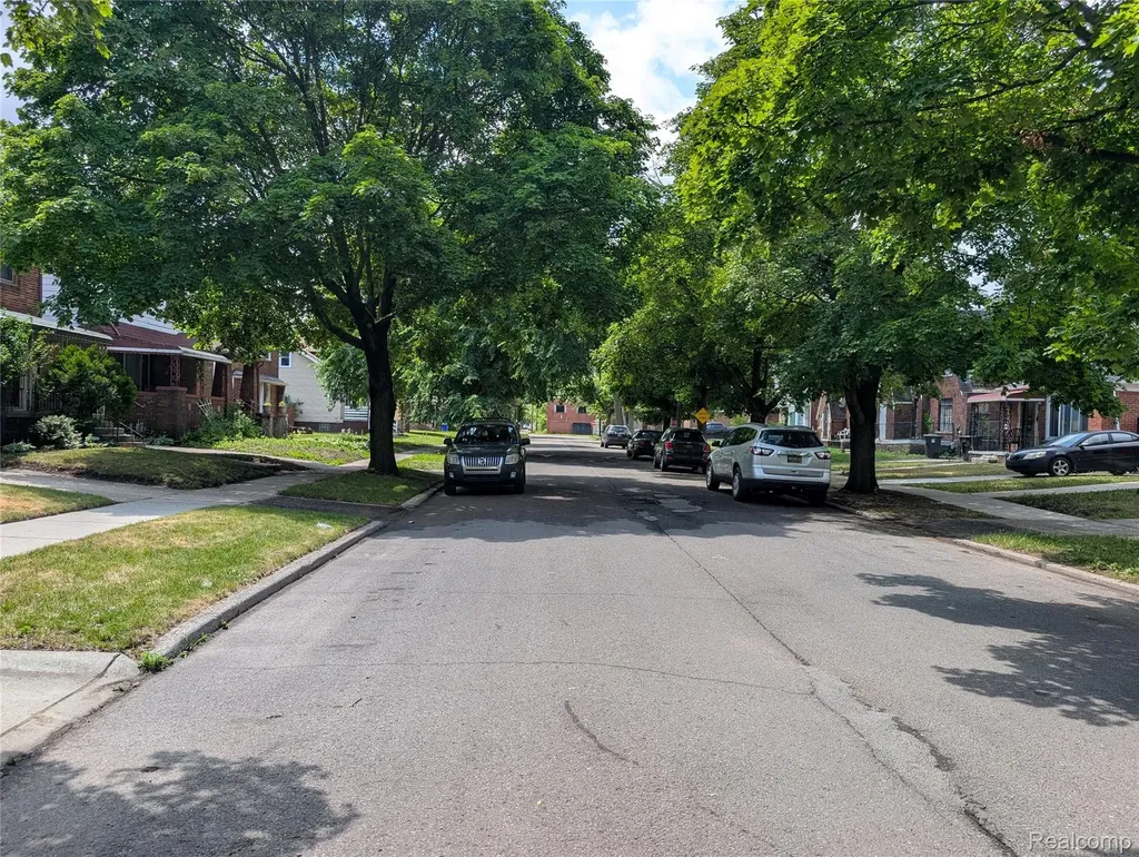 16182 Muirland Detroit City MI 48221