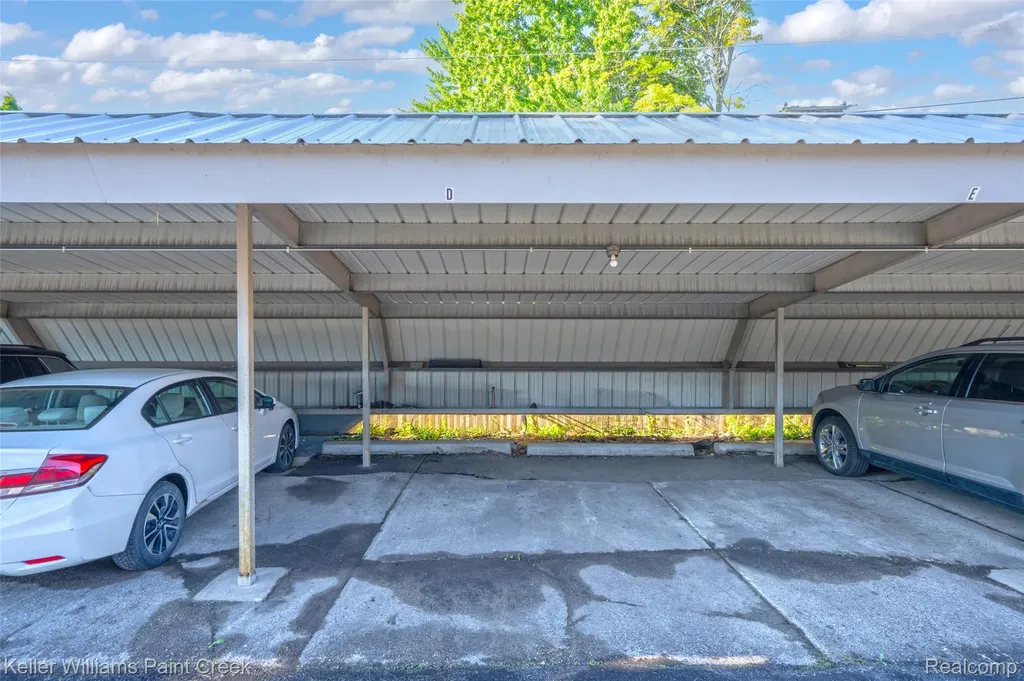 2309 Walton Boulevard Rochester Hills City MI 48309