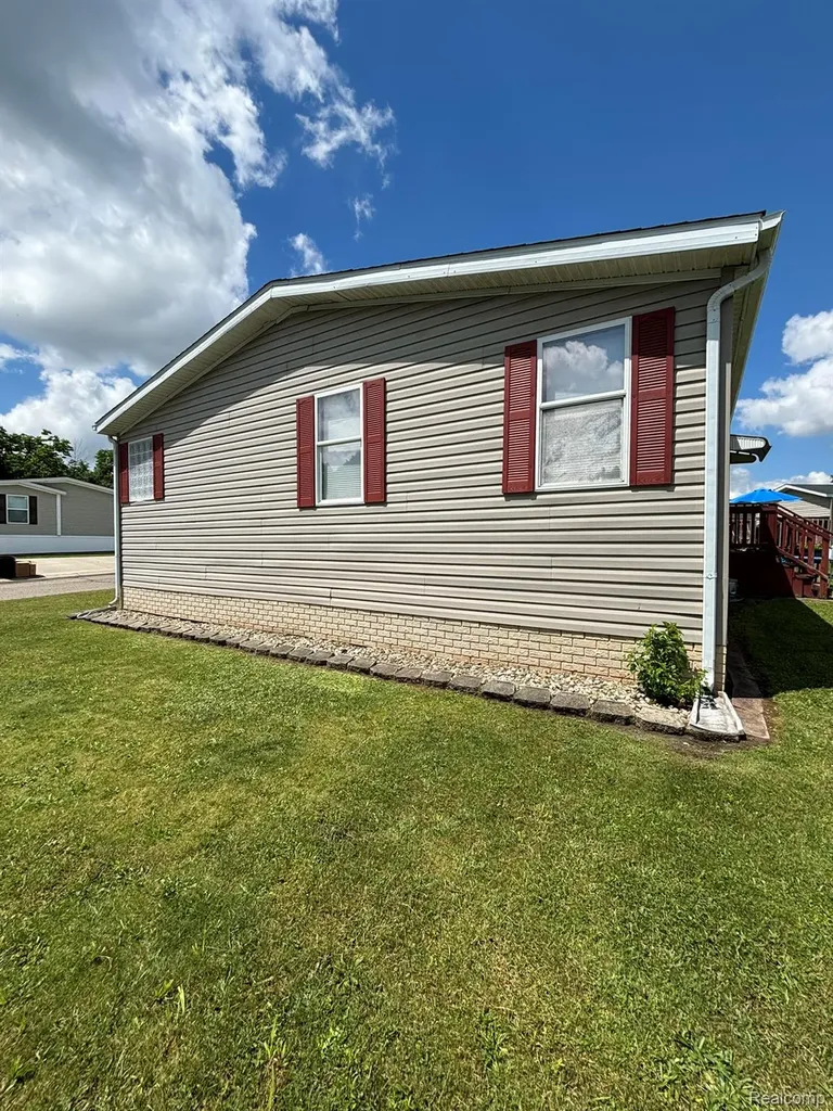 195 Apollo Flushing City MI 48433