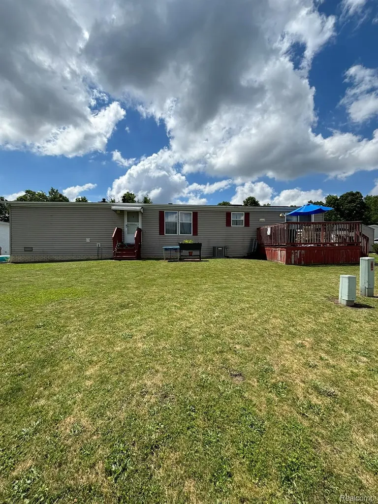 195 Apollo Flushing City MI 48433