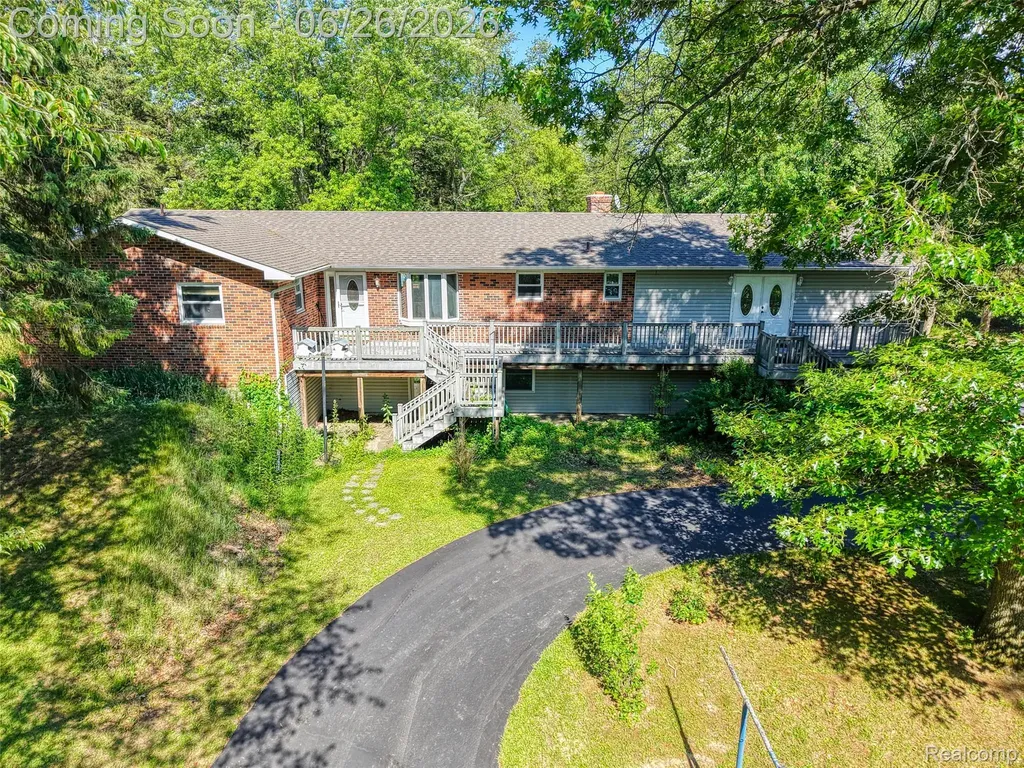 4200 Angels Pass Putnam Township MI 48169