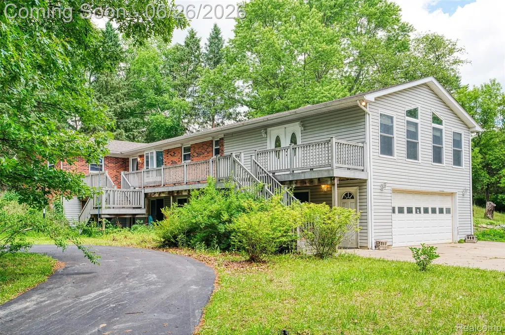 4200 Angels Pass Putnam Township MI 48169
