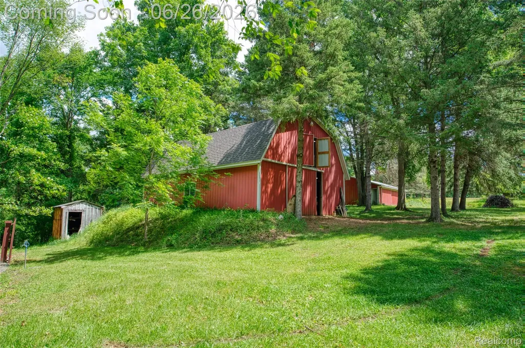 4200 Angels Pass Putnam Township MI 48169