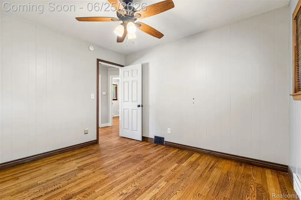 33135 Alvin Street Garden City City MI 48135