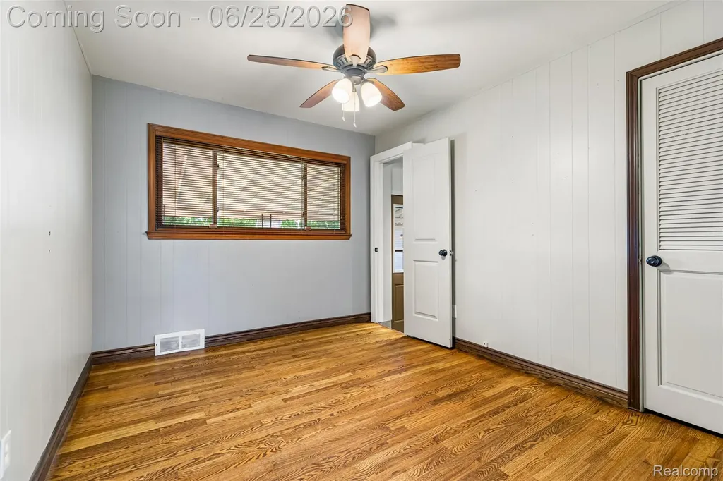 33135 Alvin Street Garden City City MI 48135