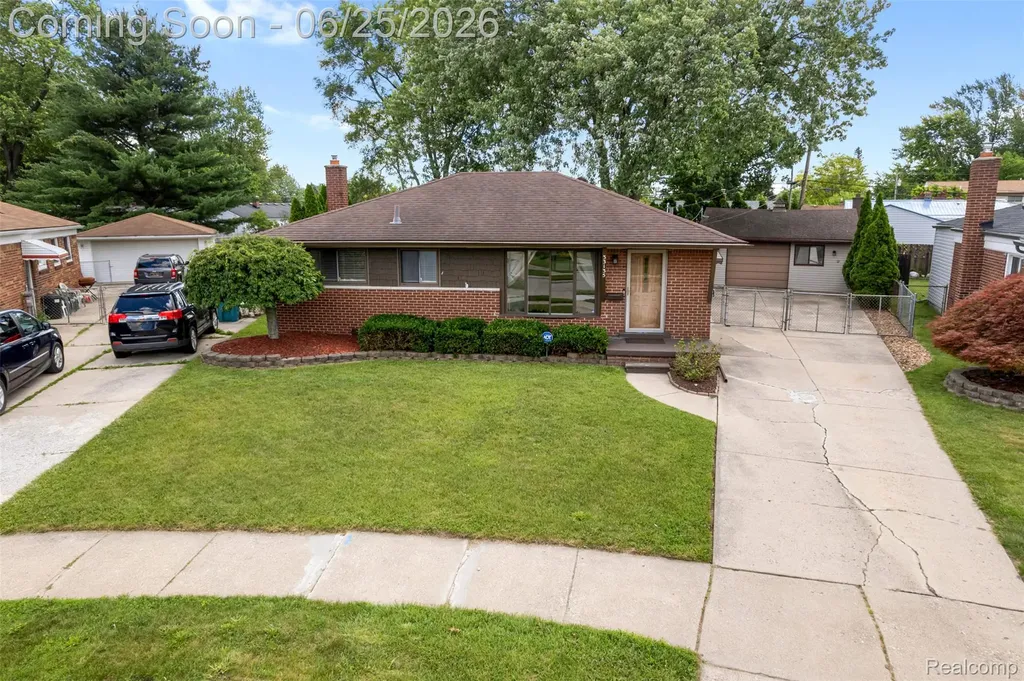 33135 Alvin Street Garden City City MI 48135