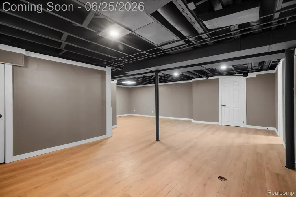 33135 Alvin Street Garden City City MI 48135