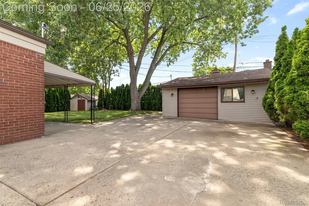 33135 Alvin Street Garden City City MI 48135