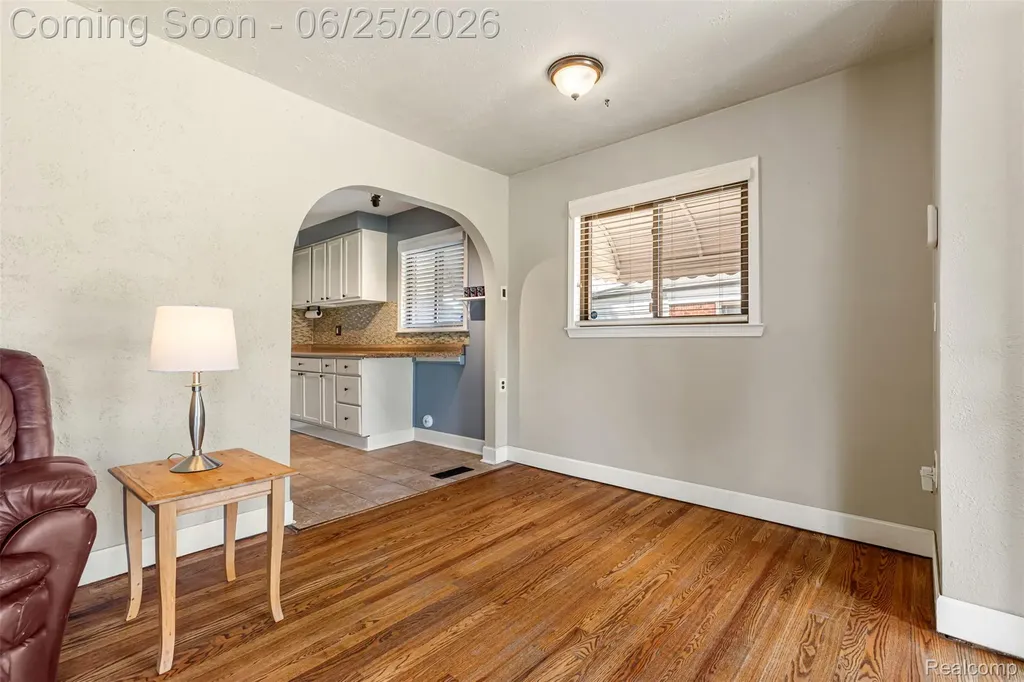 33135 Alvin Street Garden City City MI 48135