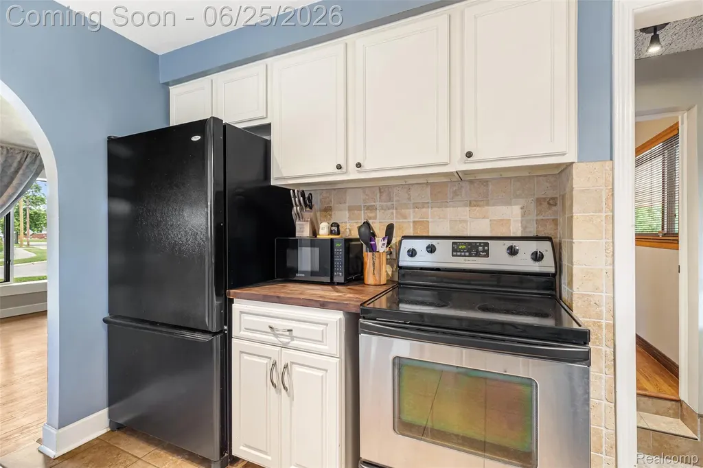 33135 Alvin Street Garden City City MI 48135
