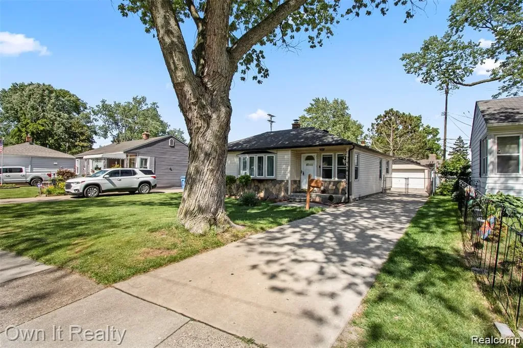 4673 Dearborndale Street Dearborn Heights City MI 48125