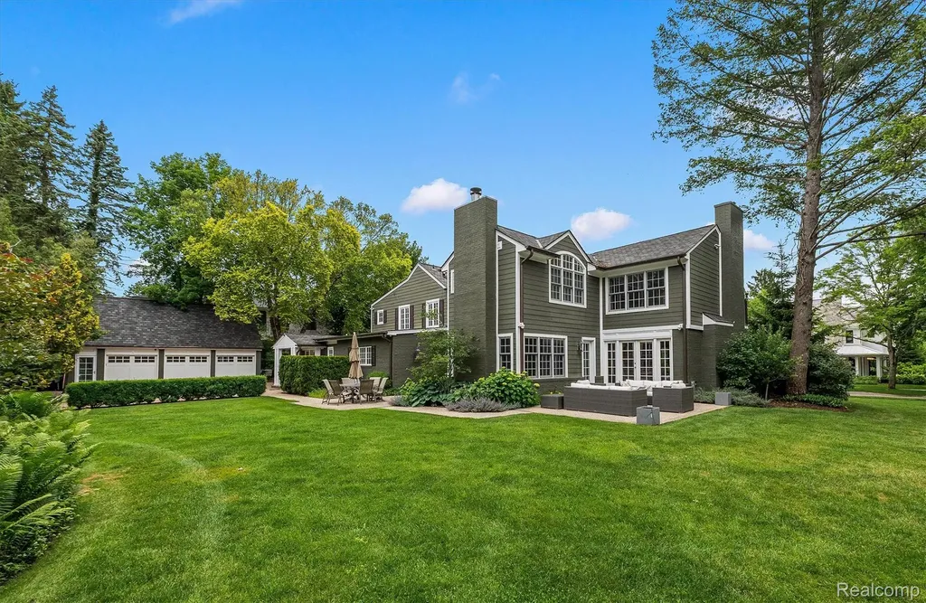 1269 Willow Lane Birmingham City MI 48009