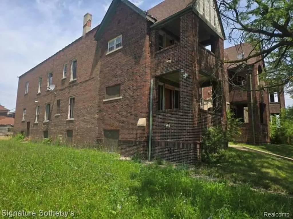 3760 W Chicago Detroit City MI 48206