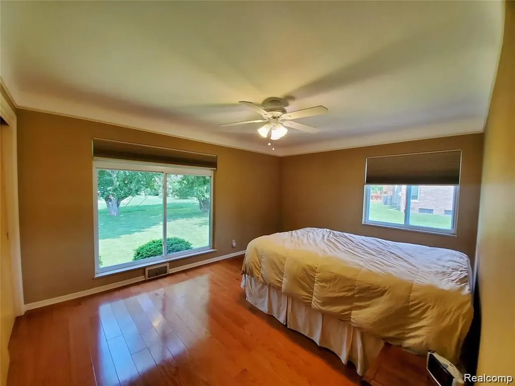7124 Elmwood Drive Grand Blanc Charter Township MI 48439