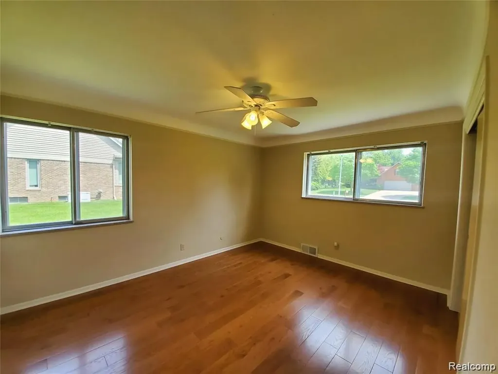 7124 Elmwood Drive Grand Blanc Charter Township MI 48439