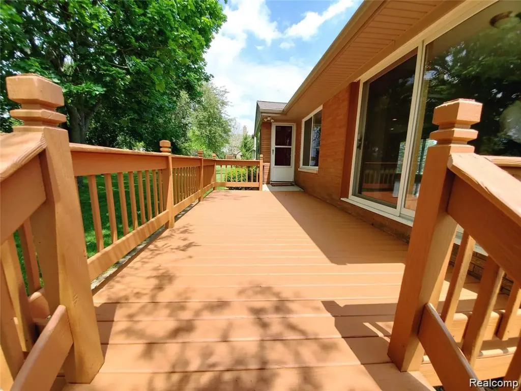 7124 Elmwood Drive Grand Blanc Charter Township MI 48439