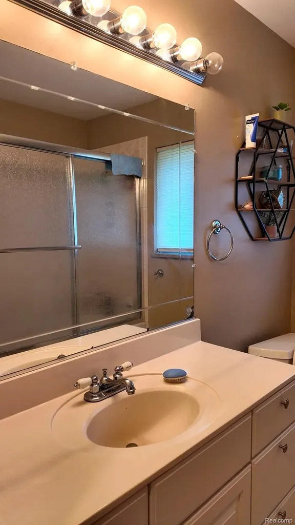 7124 Elmwood Drive Grand Blanc Charter Township MI 48439
