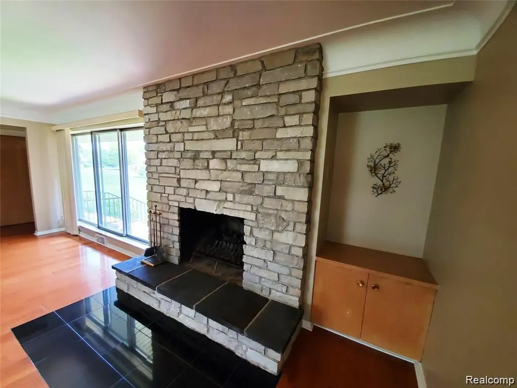 7124 Elmwood Drive Grand Blanc Charter Township MI 48439