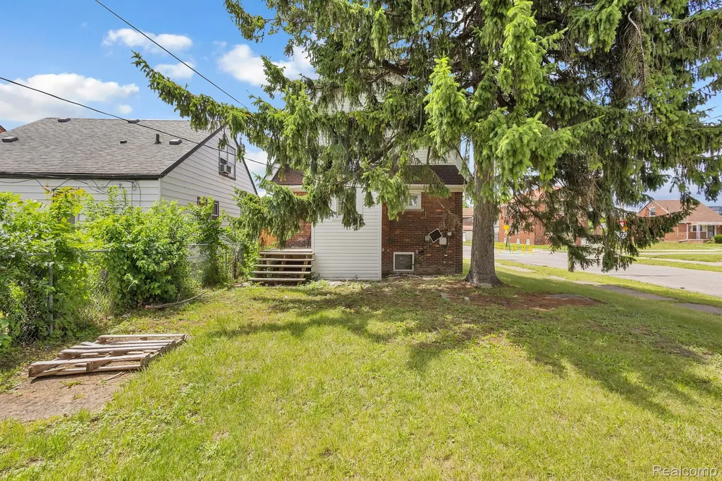 12796 Cherrylawn Street Detroit City MI 48238