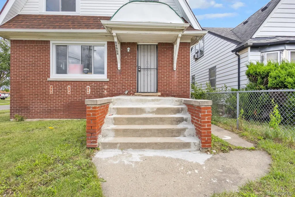 12796 Cherrylawn Street Detroit City MI 48238