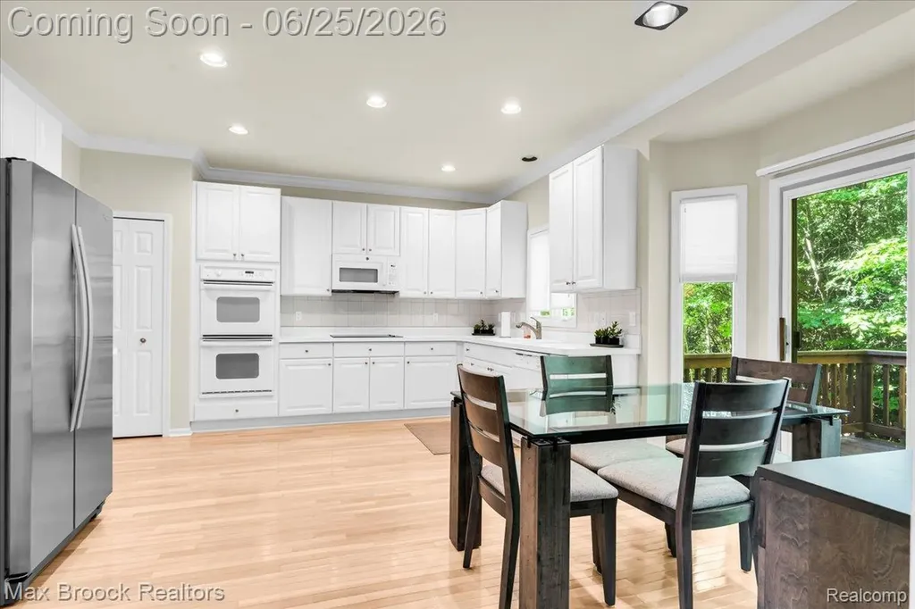 7330 Crackling Creek Circle West Bloomfield Charter Township MI 48322