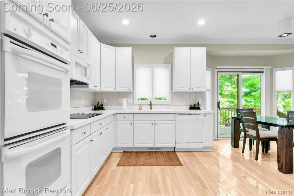 7330 Crackling Creek Circle West Bloomfield Charter Township MI 48322