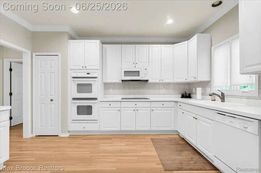 7330 Crackling Creek Circle West Bloomfield Charter Township MI 48322