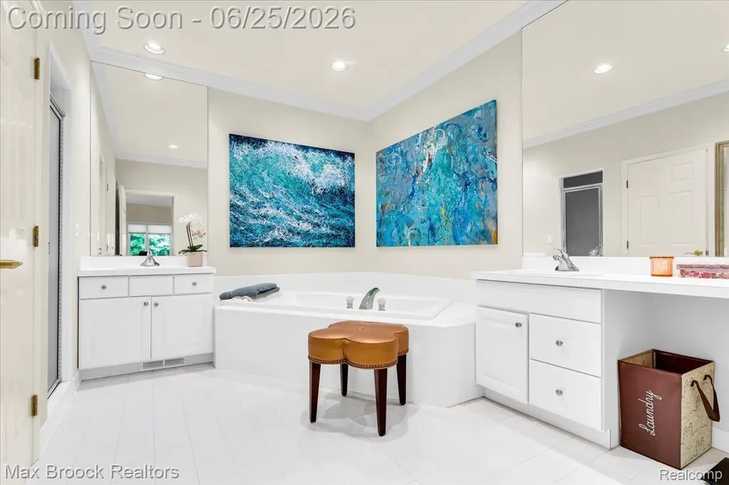 7330 Crackling Creek Circle West Bloomfield Charter Township MI 48322