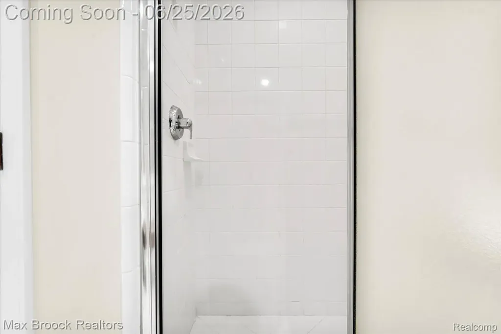 7330 Crackling Creek Circle West Bloomfield Charter Township MI 48322