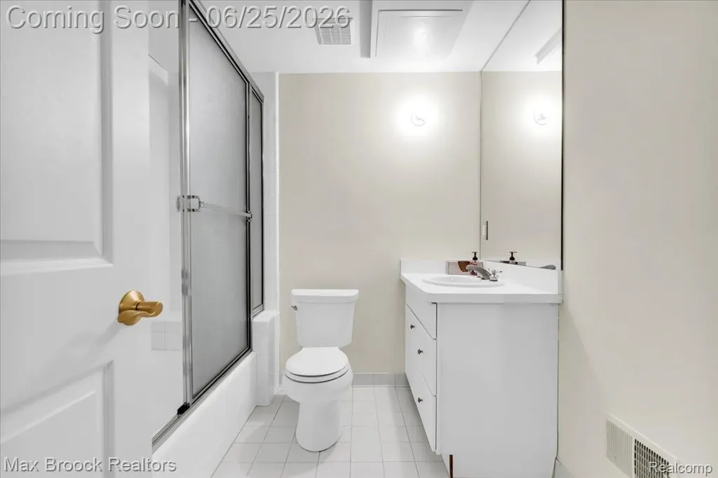 7330 Crackling Creek Circle West Bloomfield Charter Township MI 48322