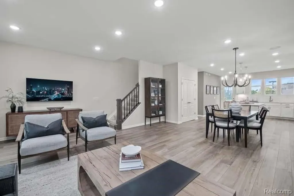 25560 Tolstoy Trail Novi City MI 48375