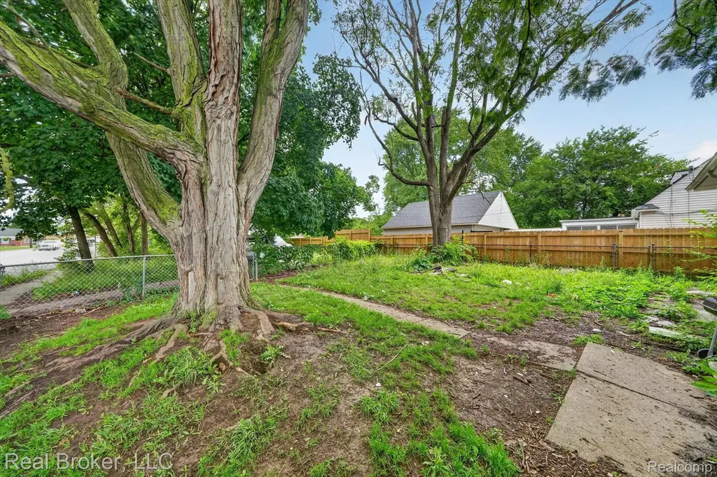 13905 Longacre Street Detroit City MI 48227