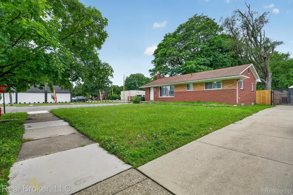 13905 Longacre Street Detroit City MI 48227