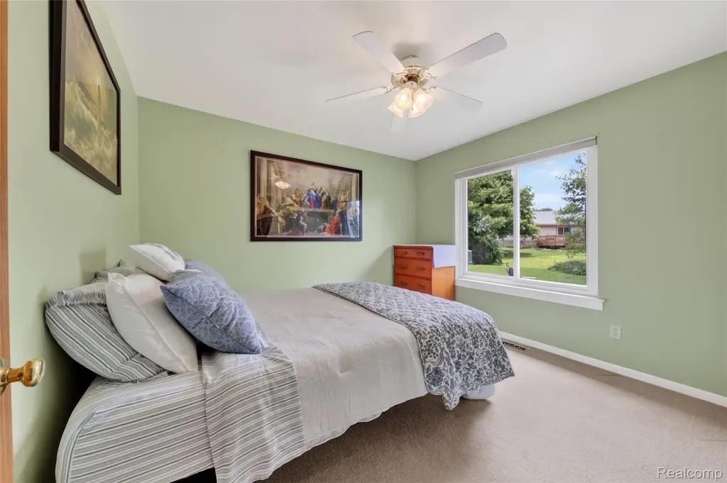 44637 Ridgefield Road Canton Charter Township MI 48188
