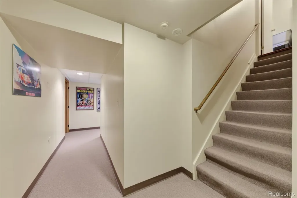 44637 Ridgefield Road Canton Charter Township MI 48188