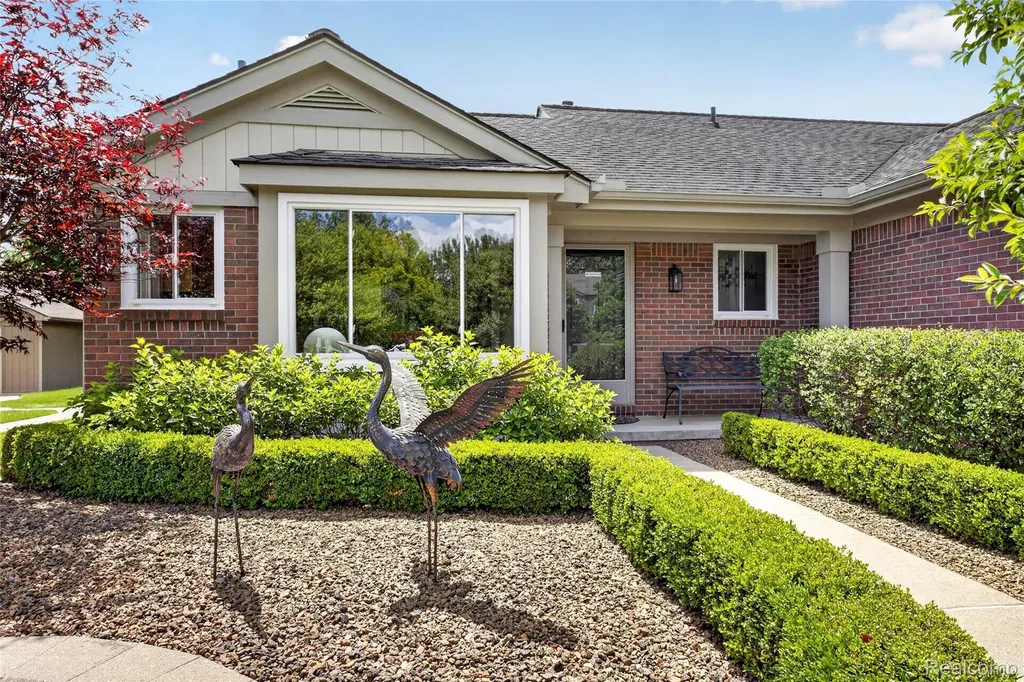 44637 Ridgefield Road Canton Charter Township MI 48188