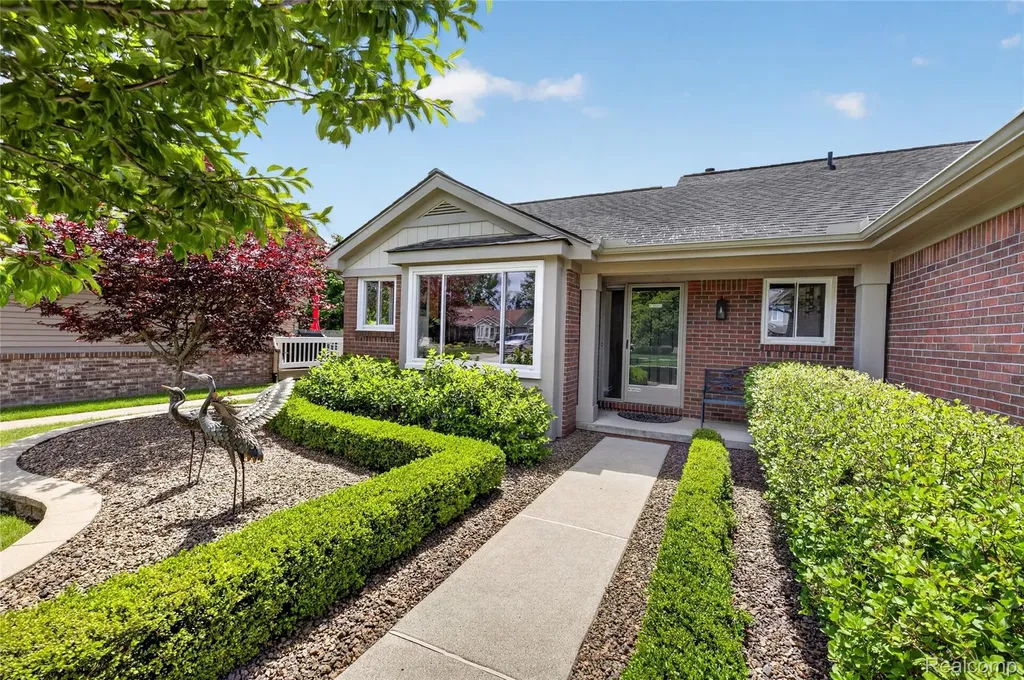 44637 Ridgefield Road Canton Charter Township MI 48188