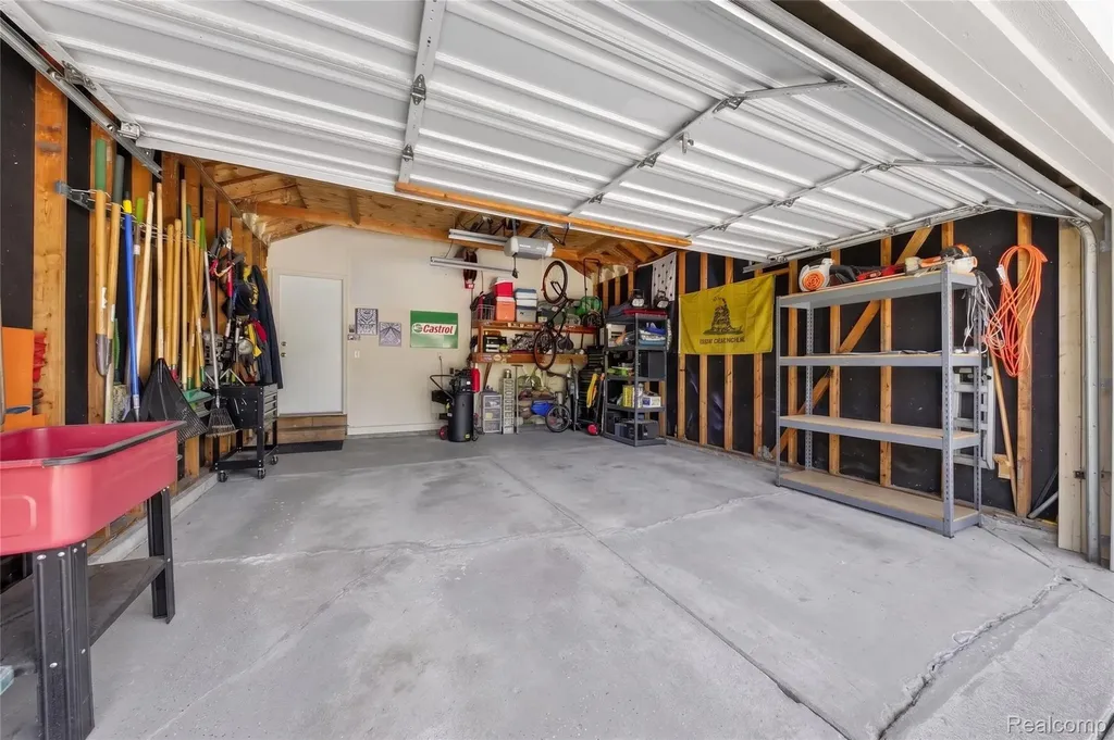44637 Ridgefield Road Canton Charter Township MI 48188