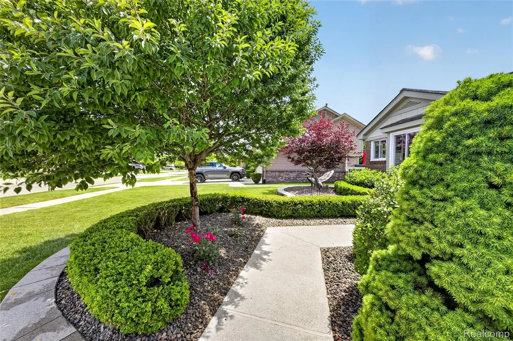 44637 Ridgefield Road Canton Charter Township MI 48188