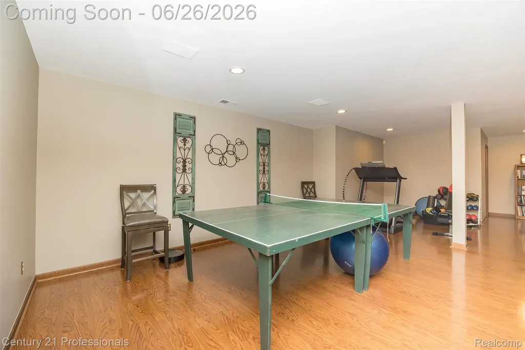 9200 Fox Hollow Road Independence Charter Township MI 48348