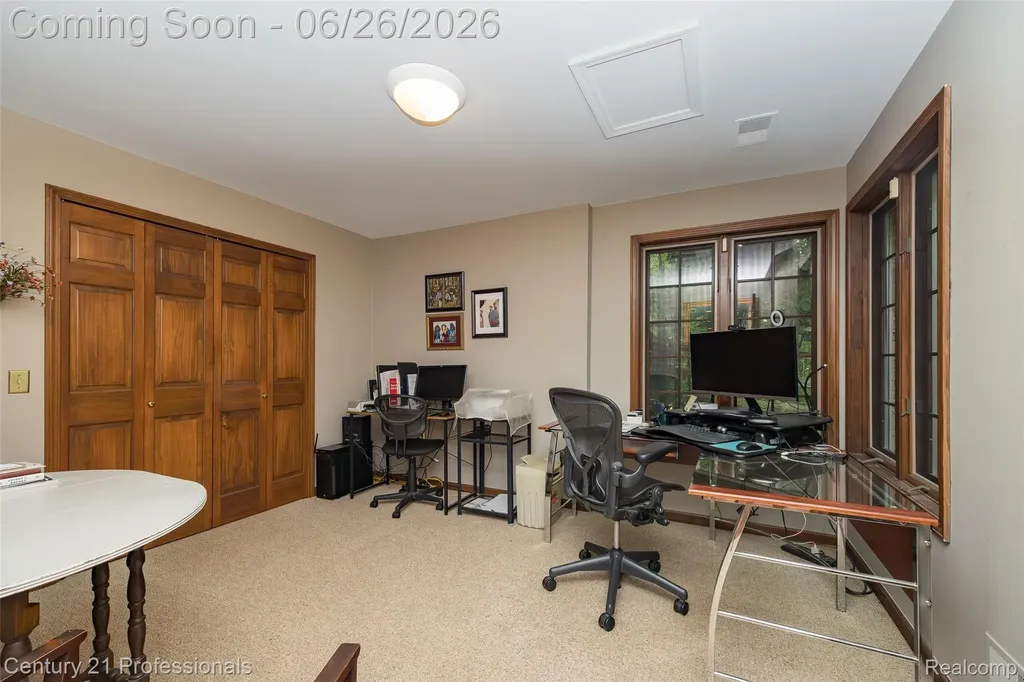 9200 Fox Hollow Road Independence Charter Township MI 48348