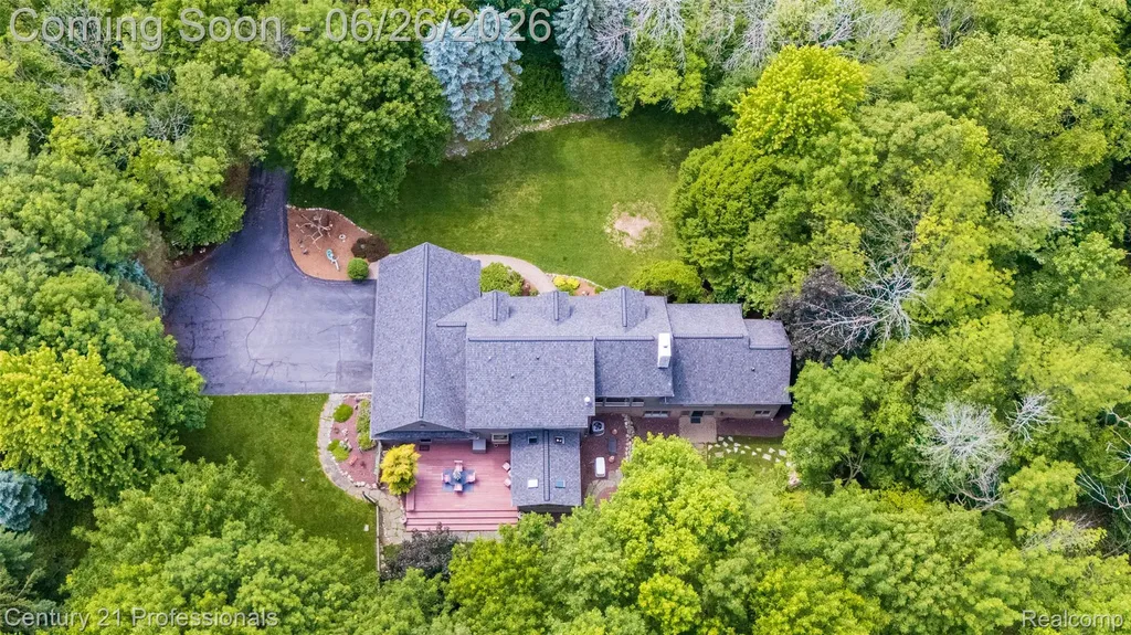 9200 Fox Hollow Road Independence Charter Township MI 48348