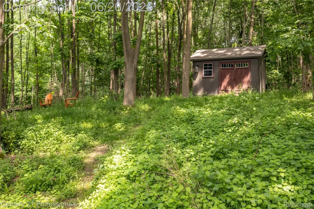 9200 Fox Hollow Road Independence Charter Township MI 48348