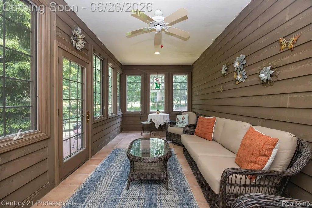 9200 Fox Hollow Road Independence Charter Township MI 48348