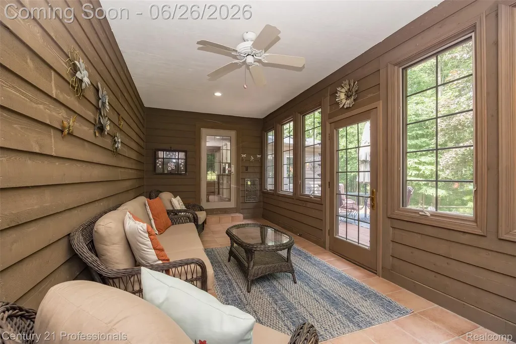 9200 Fox Hollow Road Independence Charter Township MI 48348