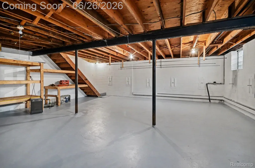 24474 Springbrook Drive Farmington Hills City MI 48336