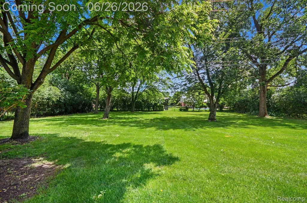 24474 Springbrook Drive Farmington Hills City MI 48336