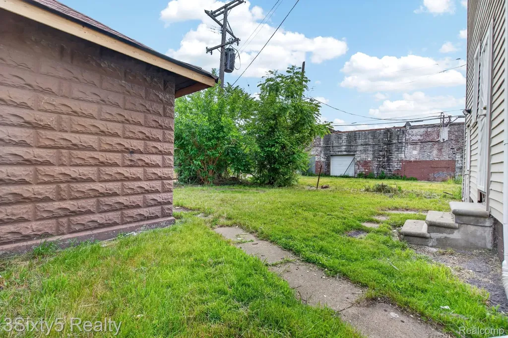 14 Myrtle Street River Rouge City MI 48218