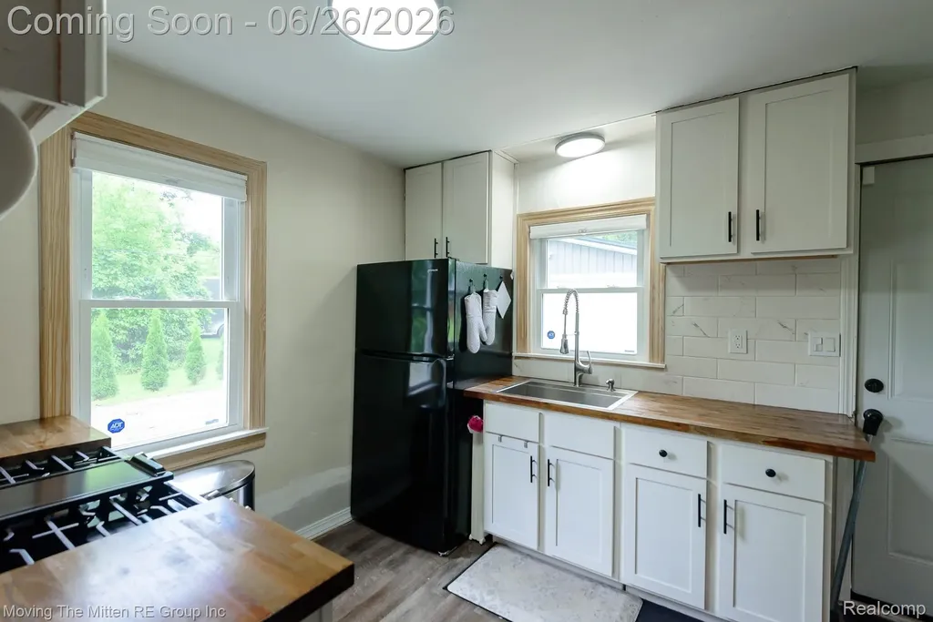 14220 Martinsville Road Van Buren Charter Township MI 48111