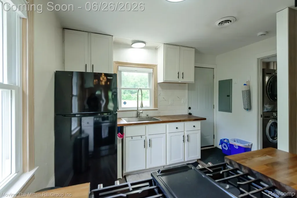 14220 Martinsville Road Van Buren Charter Township MI 48111